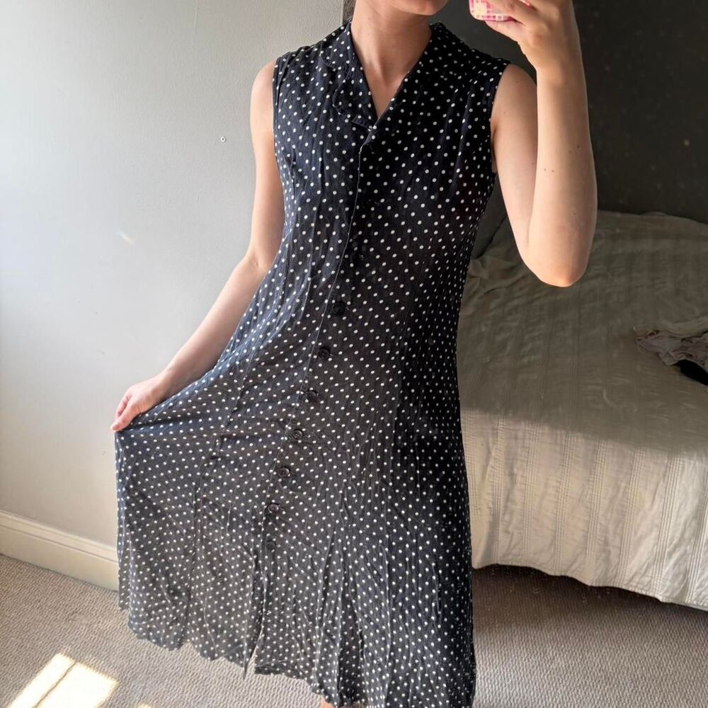 Vintage navy polka dot collared button-up dress
